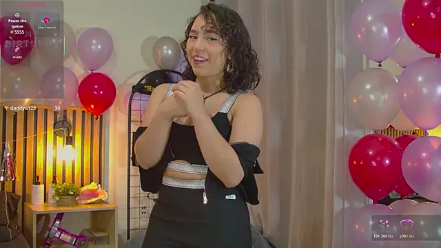 Snapshot of emma_morales_ chatting on March 3, 1:29 pm emma morales online show from March 3, 1:29 pm