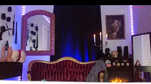 miss strapon online show from November 30, 10:43 pm