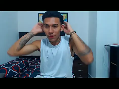 Snapshot of sebasbight chatting on September 13, 6:41 pm sebasbight online show from September 13, 6:41 pm