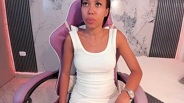Snapshot of Mia_Duarte1 chatting on July 12, 3:07 am Mia Duarte1 online show from July 12, 3:07 am