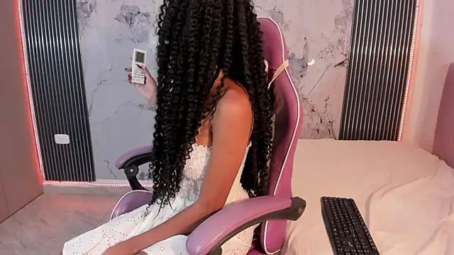 Mia Duarte1 online show from April 23, 3:13 am
