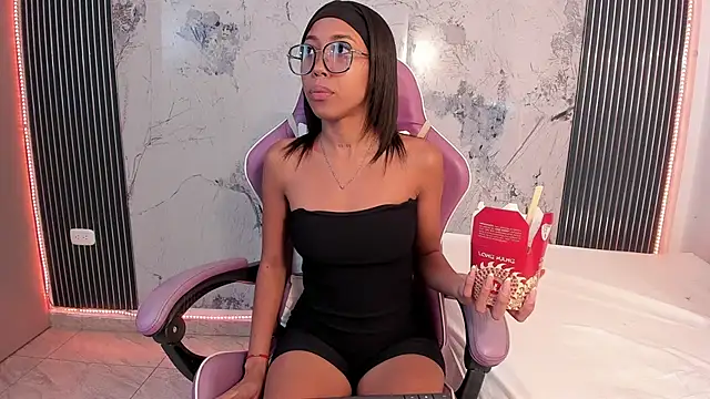 Snapshot of Mia_Duarte1 chatting on July 10, 7:25 pm Mia Duarte1 online show from July 10, 7:25 pm