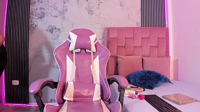 Mia Duarte1 online show from November 21, 7:24 pm