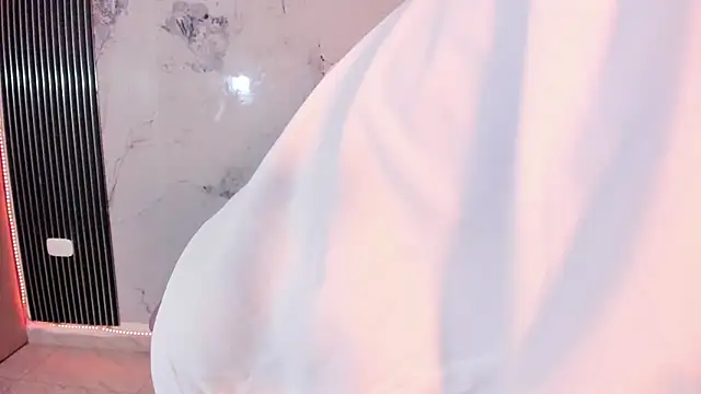 Mia Duarte1 online show from March 6, 8:59 pm