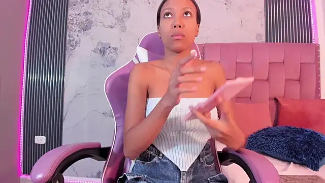 Mia Duarte1 online show from November 27, 7:25 pm