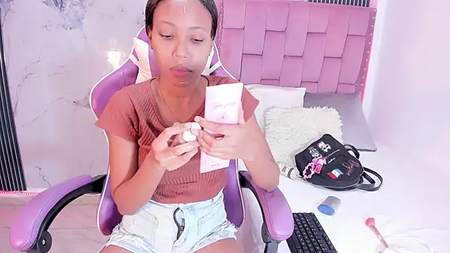 Snapshot of Mia_Duarte1 chatting on October 3, 7:26 pm Mia Duarte1 online show from October 3, 7:26 pm