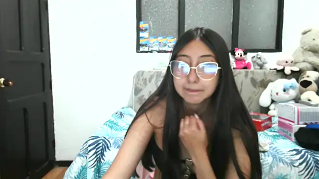 Snapshot of Nanilux chatting on September 23, 7:43 pm Nanilux online show from September 23, 7:43 pm