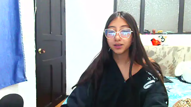 Snapshot of Nanilux chatting on October 14, 9:47 pm Nanilux online show from October 14, 9:47 pm