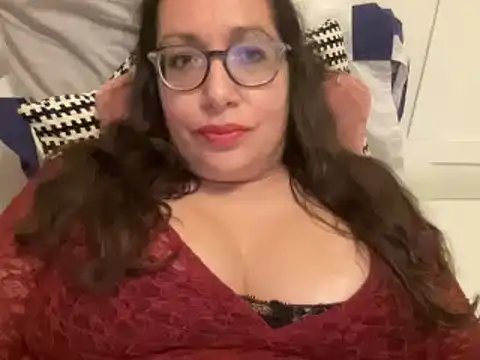 Snapshot of RosaFreya chatting on September 23, 6:59 pm RosaFreya online show from September 23, 6:59 pm