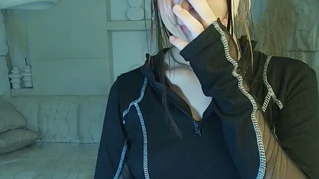 Snapshot of Nanncy_r_ chatting on September 21, 1:00 am Nanncy r online show from September 21, 1:00 am