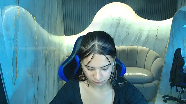 Snapshot of Nanncy_r_ chatting on October 10, 1:17 am Nanncy r online show from October 10, 1:17 am