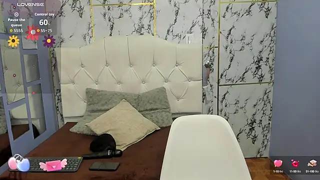 Snapshot of Itsuki_N chatting on September 13, 12:16 pm Itsuki N online show from September 13, 12:16 pm
