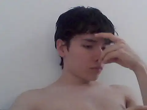 Snapshot of boxedtwink18 chatting on September 10, 8:41 pm boxedtwink18 online show from September 10, 8:41 pm