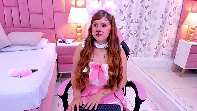 EimmyJones online show from November 1, 3:57 am