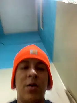 Snapshot of Jrivera22 chatting on December 4, 7:51 am Jrivera22 online show from December 4, 7:51 am