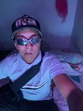 Snapshot of Jrivera22 chatting on November 29, 5:51 am Jrivera22 online show from November 29, 5:51 am