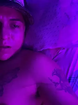 Snapshot of Jrivera22 chatting on November 12, 7:23 am Jrivera22 online show from November 12, 7:23 am