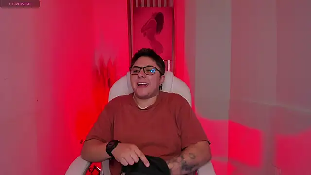 IanGilbert online show from February 16, 8:51 pm