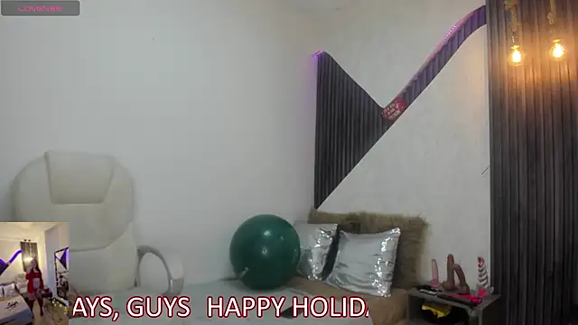 roxana santini online show from December 19, 2:19 pm