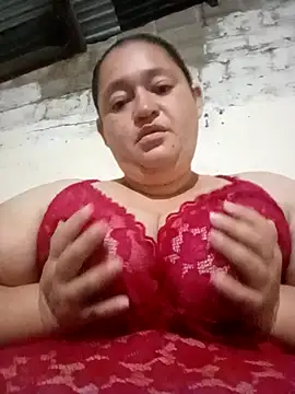 Snapshot of Sexyy-BBW chatting on October 19, 8:28 am Sexyy-BBW online show from October 19, 8:28 am
