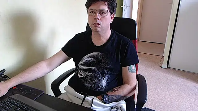 blueandwhite1 online show from March 9, 4:43 pm