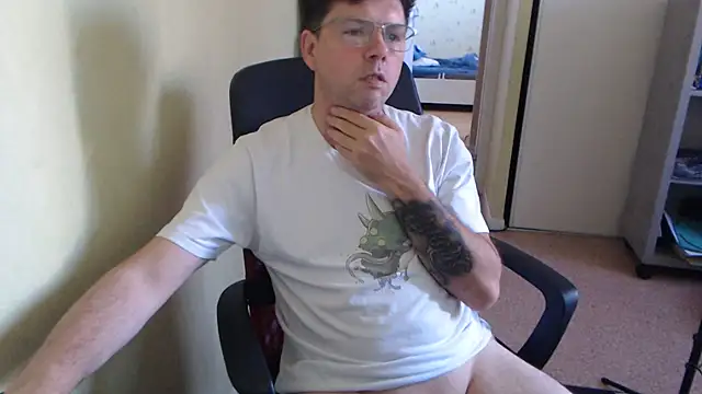 blueandwhite1 online show from June 16, 3:23 pm