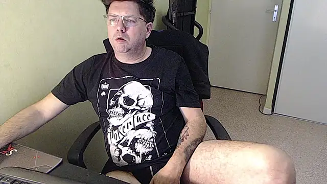 blueandwhite1 online show from February 2, 4:50 pm