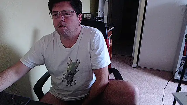 blueandwhite1 online show from December 19, 2:41 pm