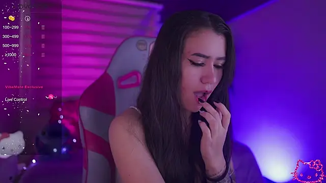  chloe moons  online show from November 6, 2:10 pm