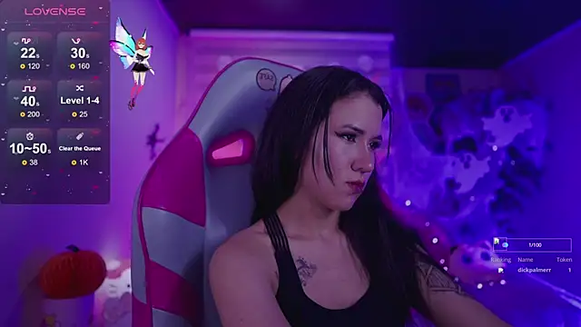 Snapshot of _chloe_moons_ chatting on October 9, 12:11 am chloe moons online show from October 9, 12:11 am