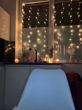 lisapeperoni online show from February 23, 10:54 pm