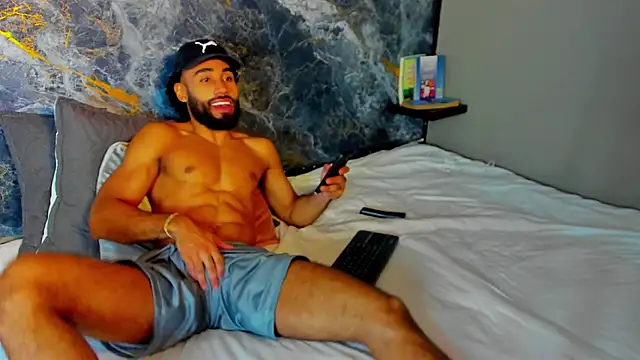 Snapshot of luca_flame chatting on September 23, 3:52 pm luca flame online show from September 23, 3:52 pm