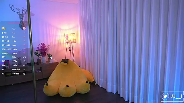 Just  dani online show from March 22, 9:27 pm