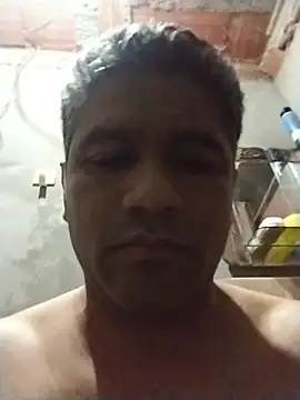 Snapshot of danigarci2307 chatting on July 4, 5:39 pm danigarci2307 online show from July 4, 5:39 pm