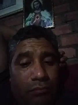 Snapshot of danigarci2307 chatting on July 12, 10:54 pm danigarci2307 online show from July 12, 10:54 pm
