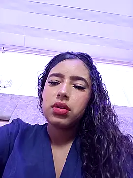 Zoe-Johnson  online show from March 22, 9:27 pm