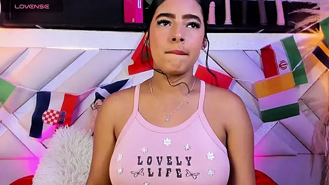 Zoe-Johnson  online show from July 5, 9:21 pm