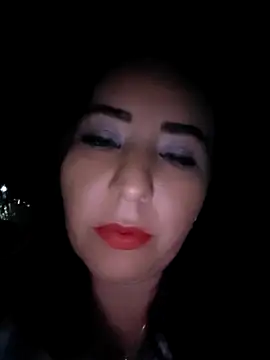 isabella lovem online show from April 12, 4:38 am