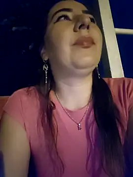 isabella lovem online show from May 2, 4:18 am
