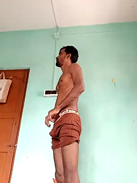 Snapshot of ShinuRoy chatting on November 6, 6:39 am ShinuRoy online show from November 6, 6:39 am