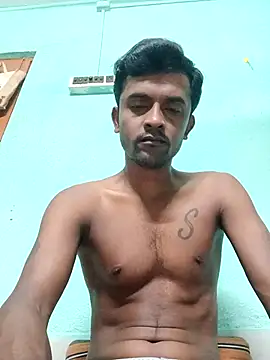 Snapshot of ShinuRoy chatting on September 18, 11:41 pm ShinuRoy online show from September 18, 11:41 pm