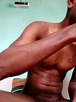 Snapshot of ShinuRoy chatting on September 21, 9:36 am ShinuRoy online show from September 21, 9:36 am