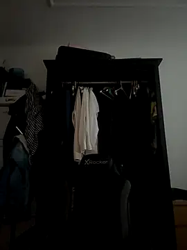tomuchdrugsinmycum online show from November 22, 12:59 pm