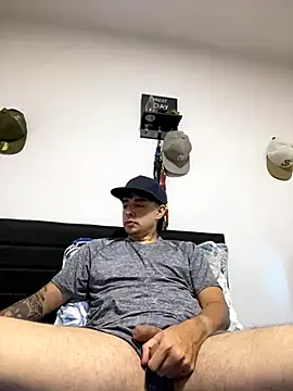 Snapshot of Jaguer2213 chatting on October 4, 2:46 am Jaguer2213 online show from October 4, 2:46 am