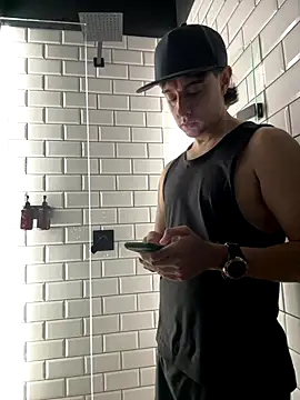 Jaguer2213 online show from November 12, 10:24 pm