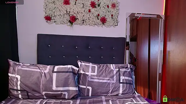 Snapshot of madisonwalkeeer chatting on November 7, 8:13 pm madisonwalkeeer online show from November 7, 8:13 pm