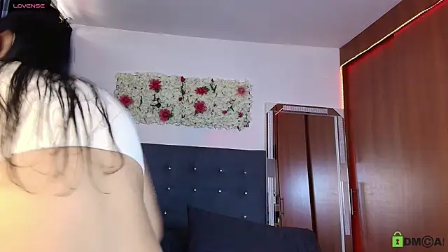 Snapshot of madisonwalkeeer chatting on September 21, 1:38 pm madisonwalkeeer online show from September 21, 1:38 pm