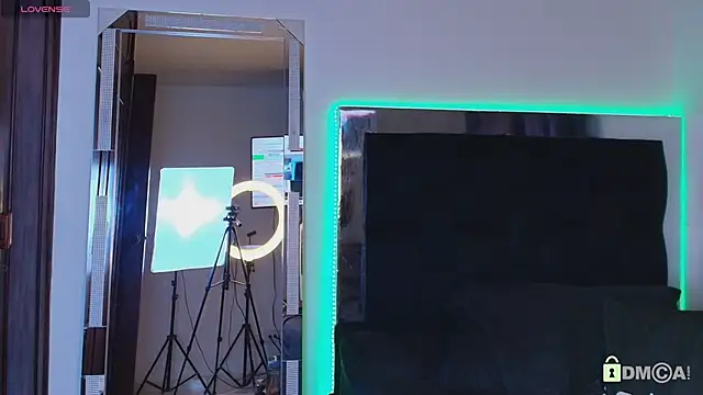 madisonwalkeeer online show from March 25, 8:19 pm