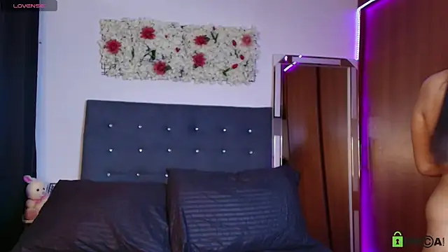 Snapshot of madisonwalkeeer chatting on October 23, 2:38 pm madisonwalkeeer online show from October 23, 2:38 pm