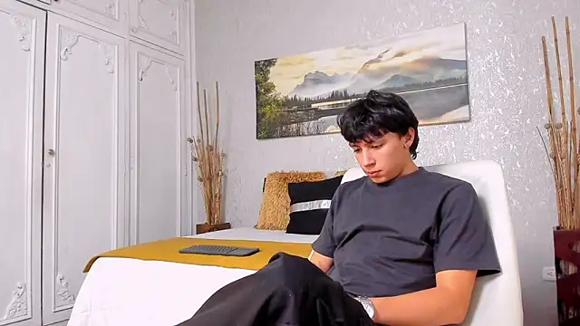 Tyler durten online show from October 31, 3:03 am